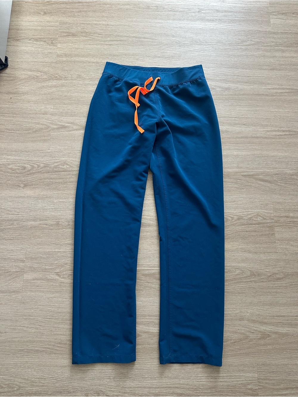 Figs Navy Straight Leg Scrub Pants with Orange Drawstring-Size Medium Tall